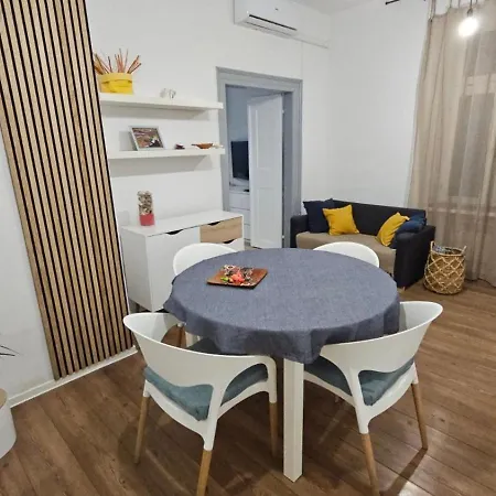 Blue Door In Hébergement de vacances Pula